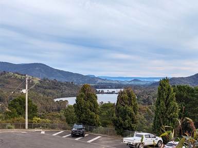 说明: 山边的路上行驶描述已自动生成 说明: 山边的路上行驶描述已自动生成